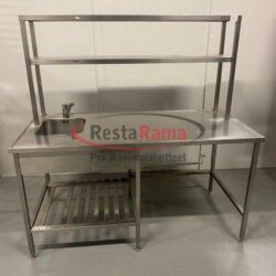 Pesuallas ylähyllyillä 175x80