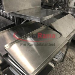 Microhyllyt alk. 90€