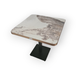 Graniittipöytä 70x70 cm