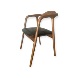 Ravintolatuoli Ayton, käsinojallinen