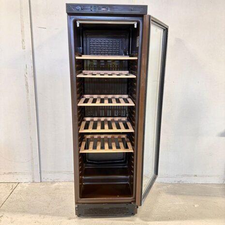 57_366094dd-46bb-4995-af5f-05d0708fe588 57_366094dd-46bb-4995-af5f-05d0708fe588