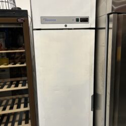 Käytetty pakastekaappi F520