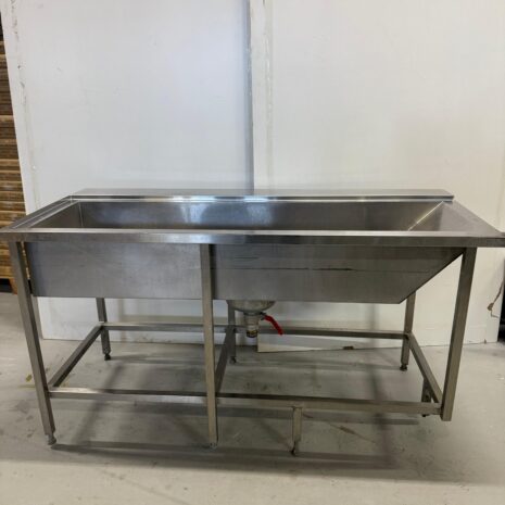 WhatsApp Image 2025-10-14 at 08.22.30