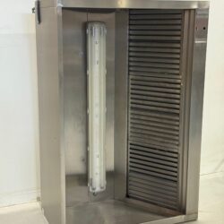 Käytetty huuva 150cm leveä